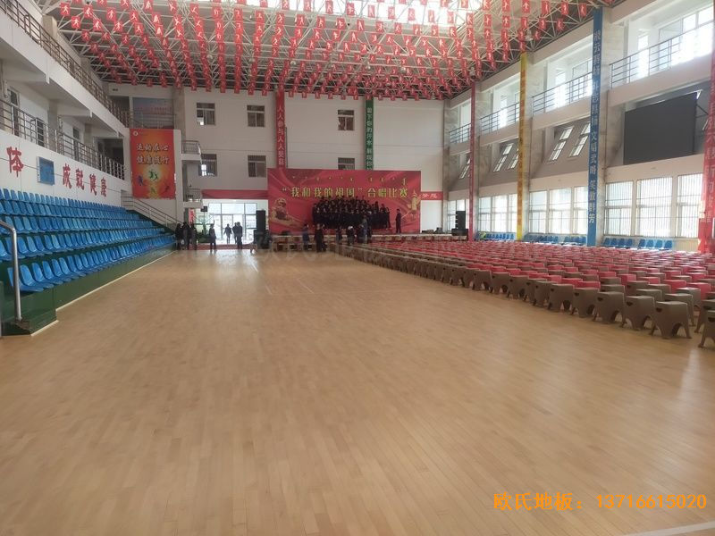 鄂尔多斯准格尔旗世纪中学体育地板铺装案例