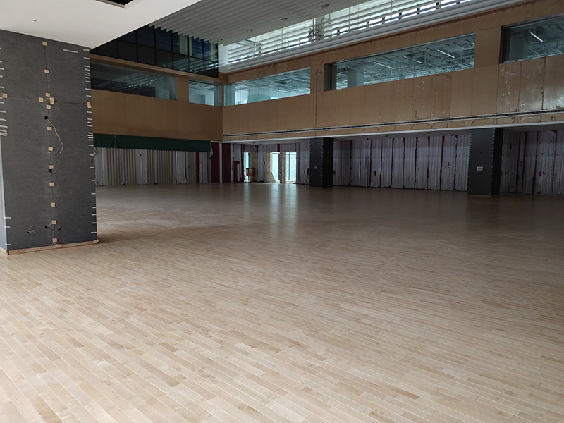 杭州26号地商务金融篮球场运动木地板安装案例3