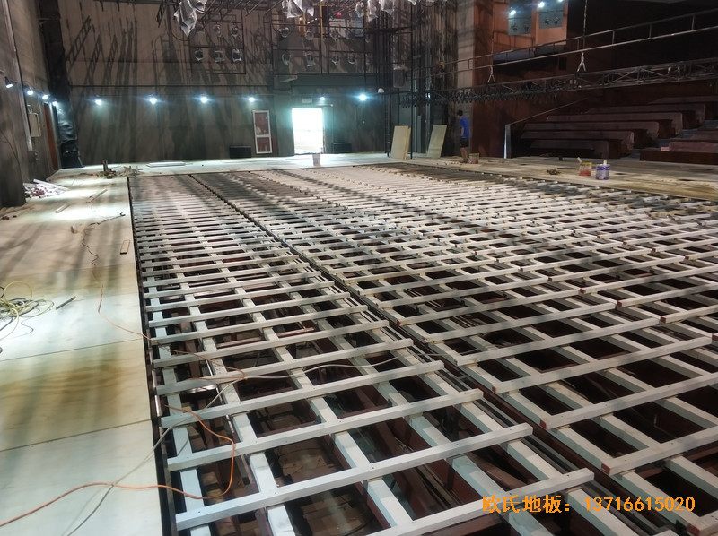 杭州职工之家舞台体育木地板铺装案例1