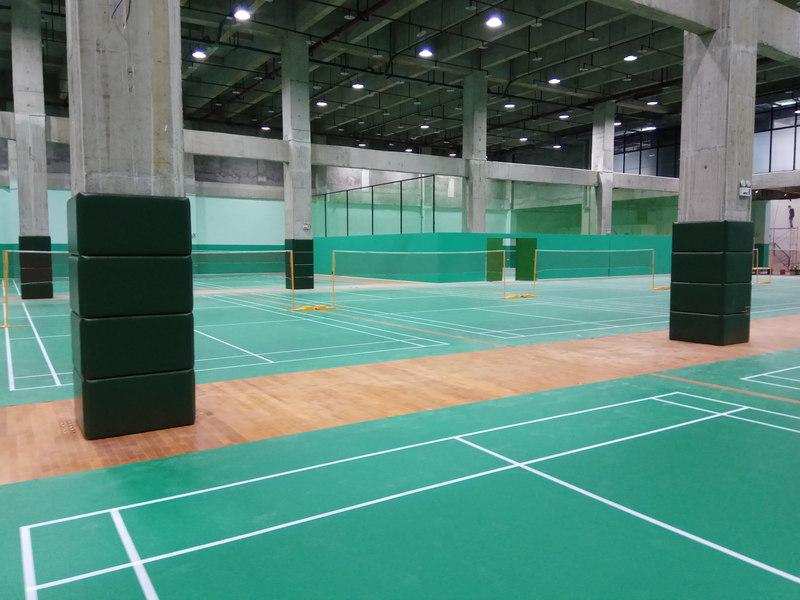 重庆九龙坡区友动力羽毛球俱乐部运动地板铺设案例6
