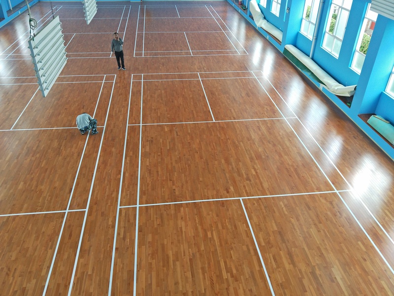 云南曲靖市公安局小区羽毛球馆体育地板铺装案例6