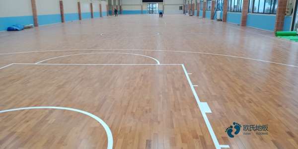 松木篮球运动木地板怎么保养