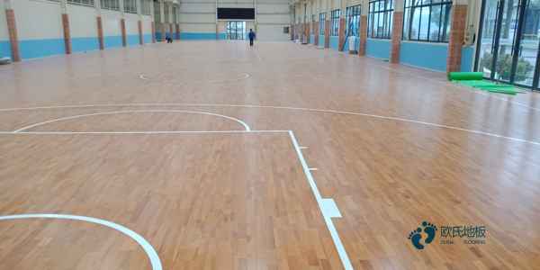 松木篮球运动木地板怎么保养