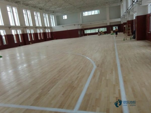 学校篮球场地木地板检测