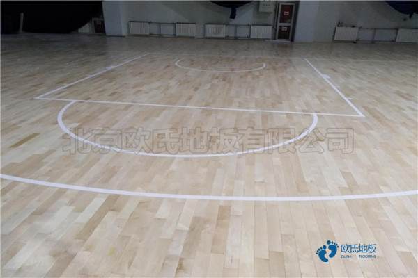 篮球场地地板更便宜的多少钱一平方米