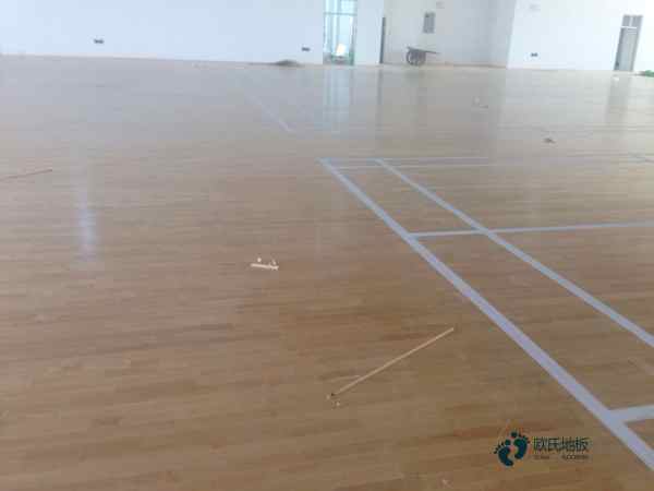 篮球木地板官网1