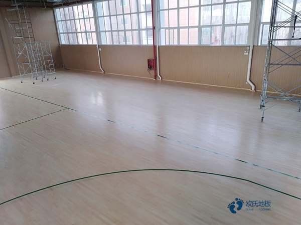 篮球体育木地板维修1