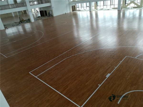 篮球馆木地板维护1