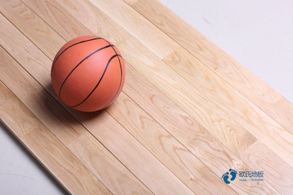 供应体育篮球木地板造价