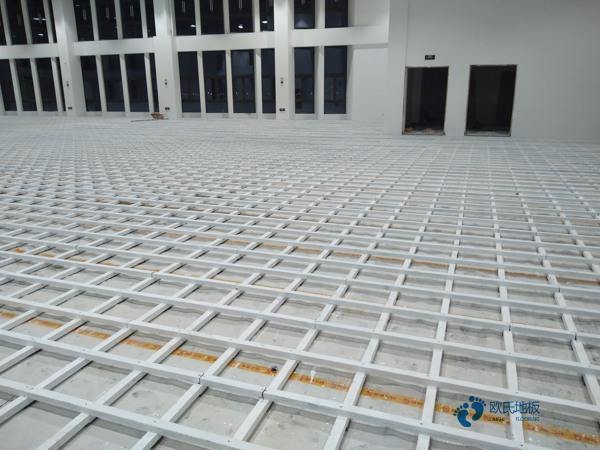 双龙骨体育地板费用
