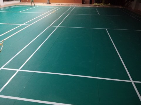 桂林临桂区金融大厦羽毛球馆运动地板铺设案例
