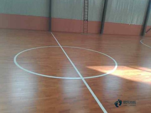 定制篮球体育地板多少钱能下来