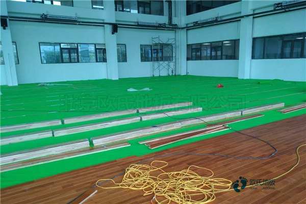 高端运动体育地板更便宜的多少钱一平方米