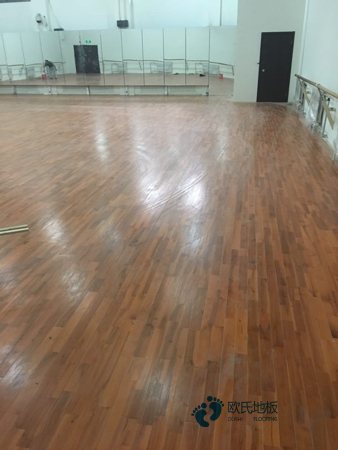 那有运动木地板耐磨度