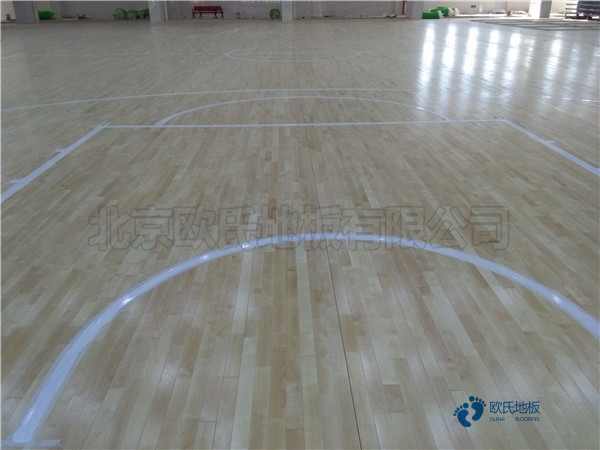 校园体育地板免费送样品