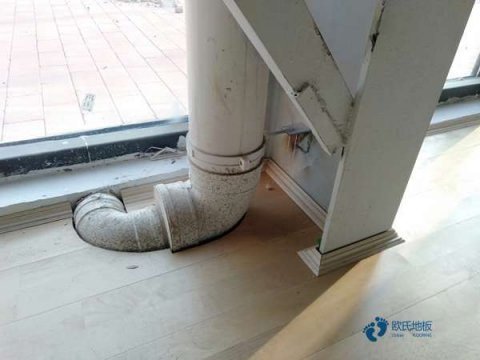 单龙骨运动体育地板怎么保养