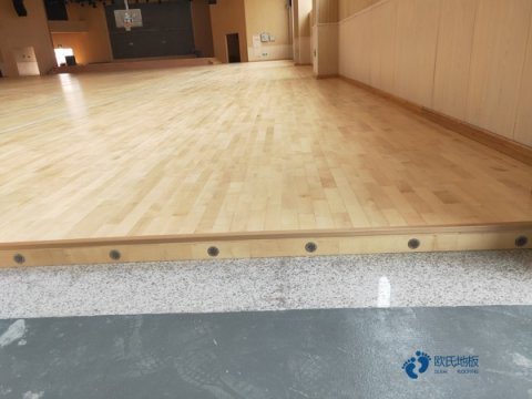 购买体育场木地板哪个牌子环保