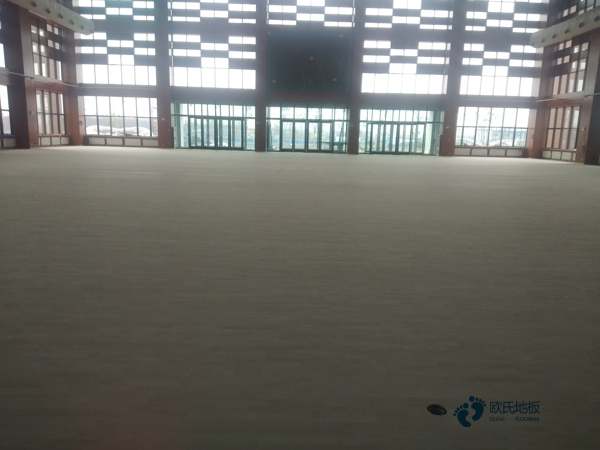 小学体育地板多少钱能下来