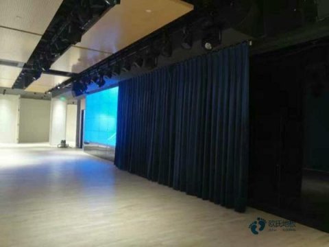 常用运动场馆地板哪个牌子较好