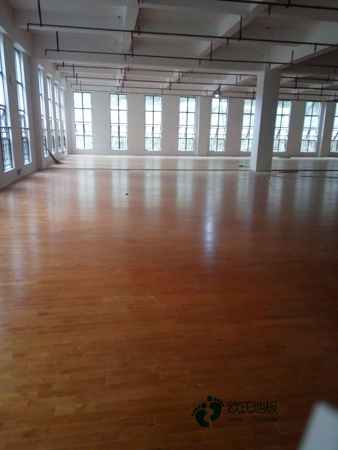 篮球运动木地板公司3