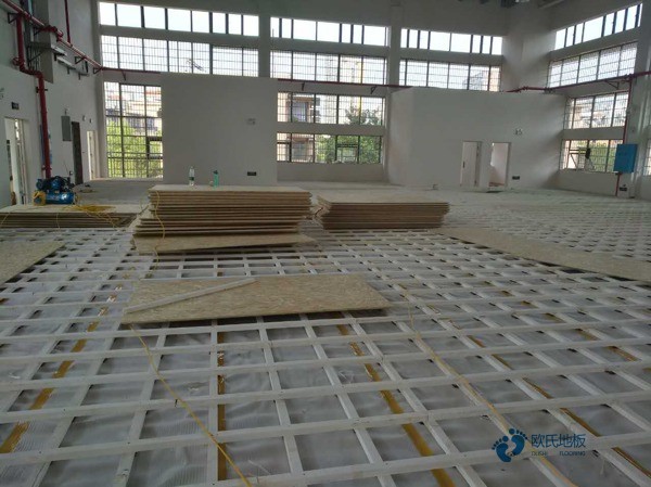 羽毛球木地板维修3