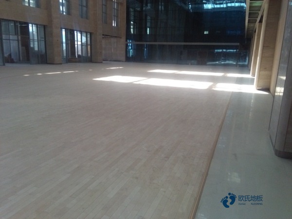 高品质体育地板更便宜的多少钱一平方米