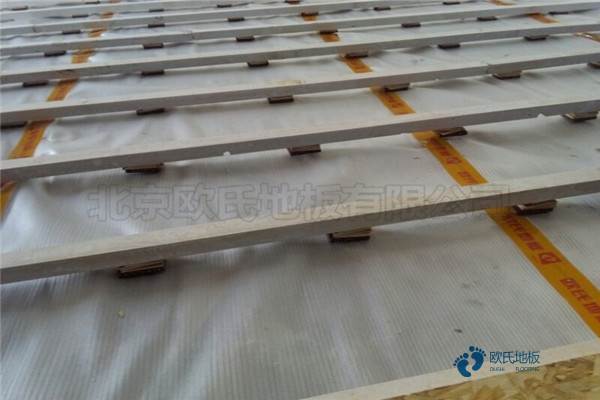 学校篮球木地板使用说明3